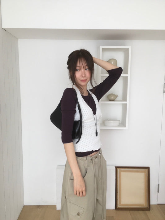 掛脖縷空印花細節上衣