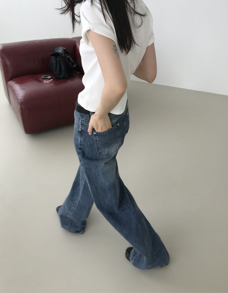 美色鉚釘細節牛仔褲