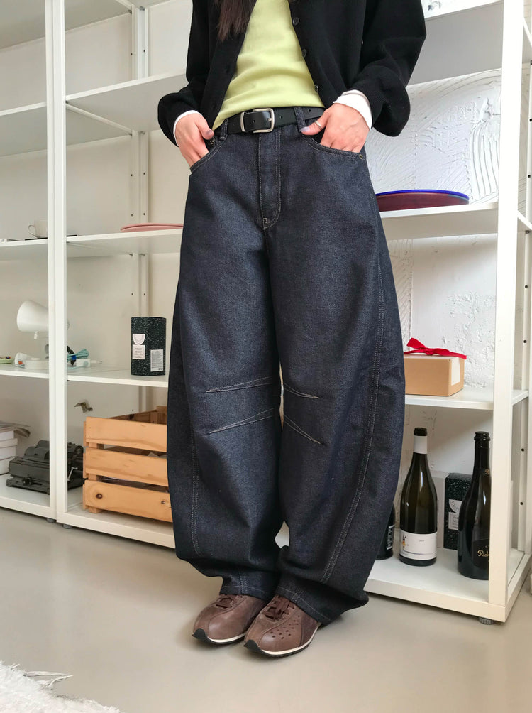 原色壓線細節彎月牛仔褲
