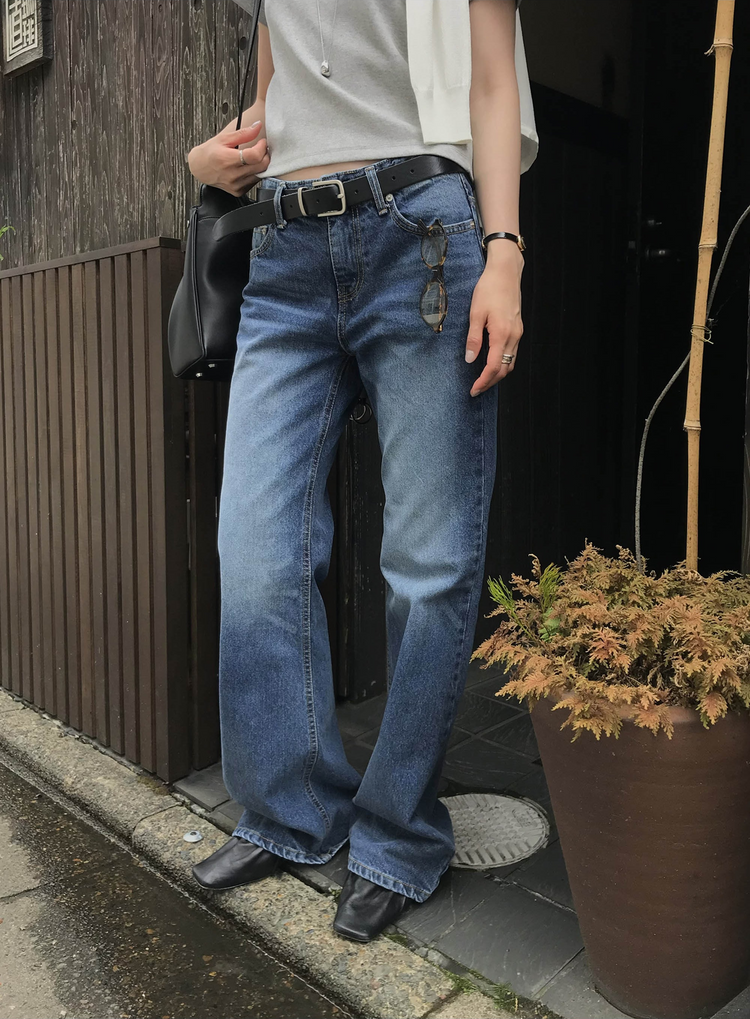 美刷色boot cut低腰牛仔褲