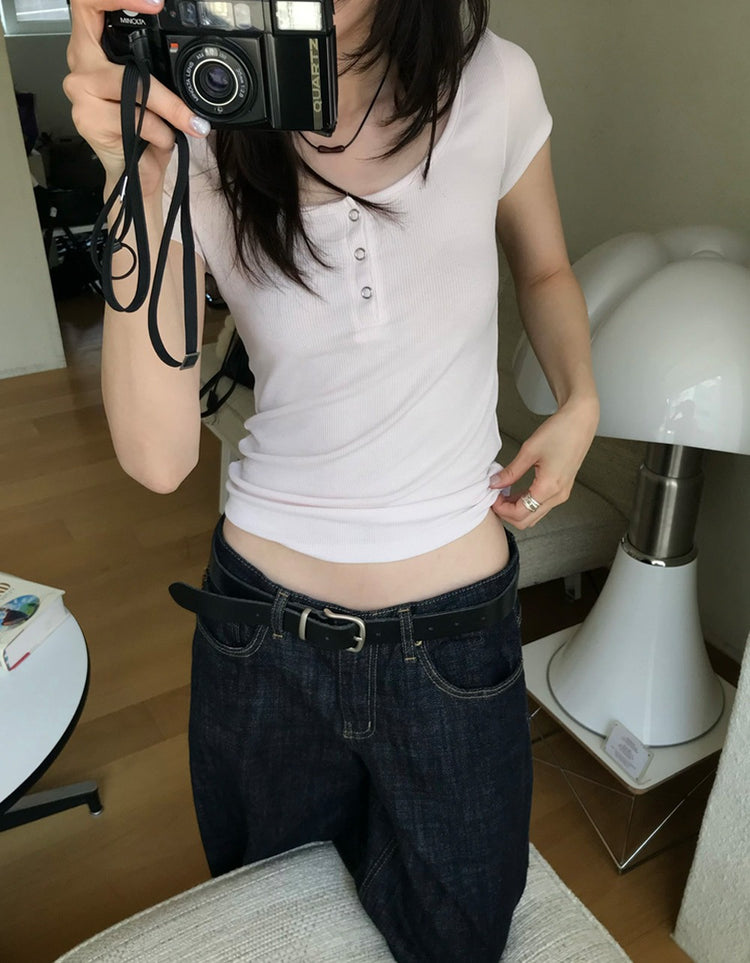 U領暗扣修身細節上衣