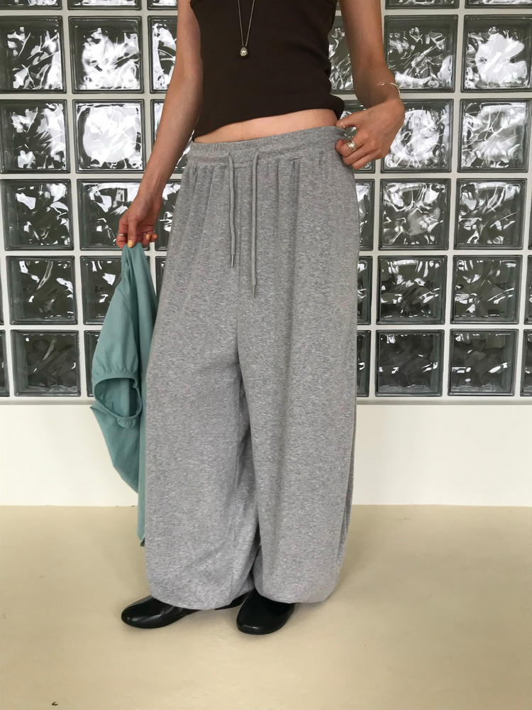 親膚寬鬆束腳休閒褲