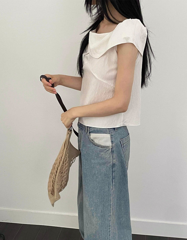 美肩反折弧線細節上衣