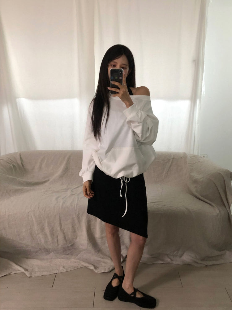 掛脖斜下擺修身連身裙