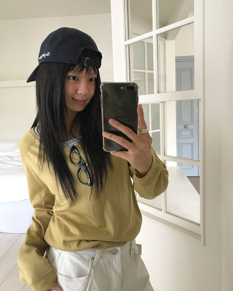 微透美色V領針織衫