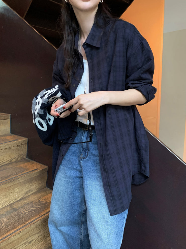 格紋同色系寬鬆襯衫