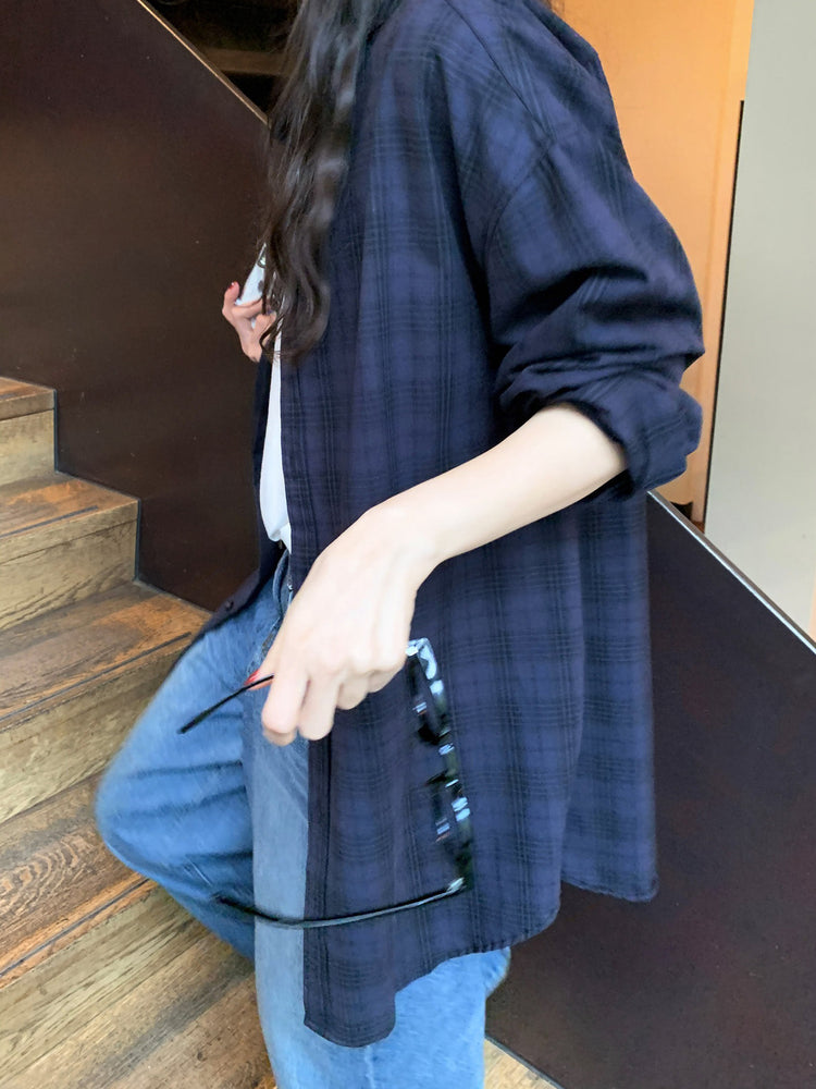 格紋同色系寬鬆襯衫