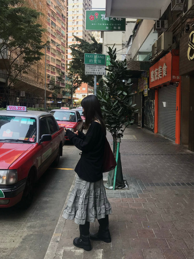 V領綁帶修腰細節上衣