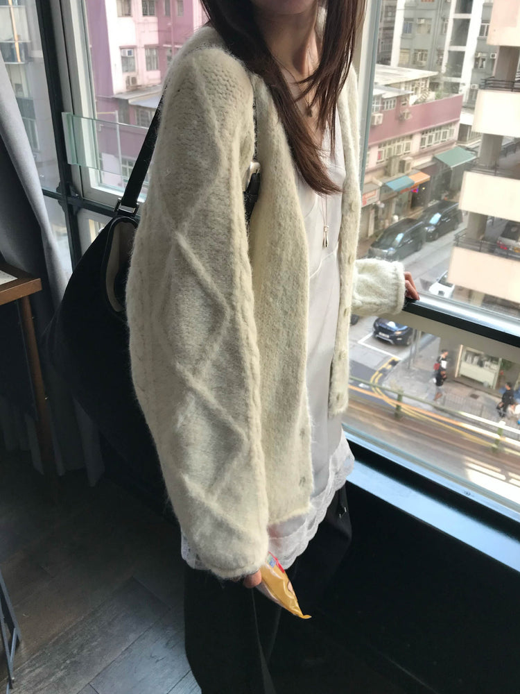 暗菱格紋理針織外套