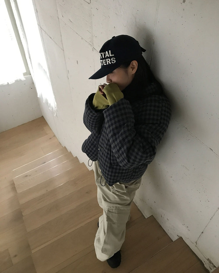 美色圓領排鈕針織外套