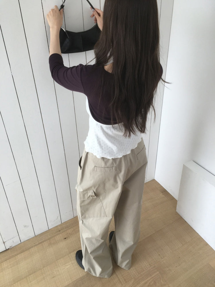 掛脖縷空印花細節上衣