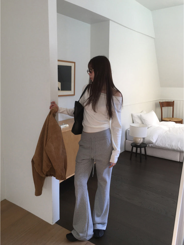 美色露肩修身針織上衣