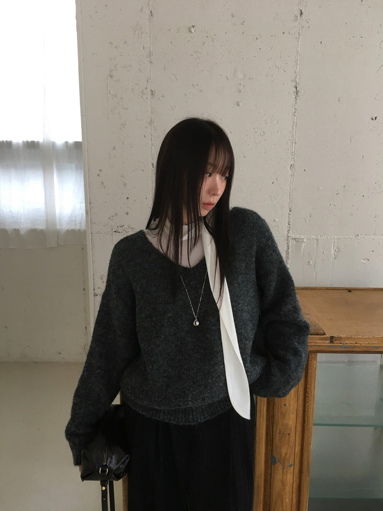 美背V領綁帶細節毛衣