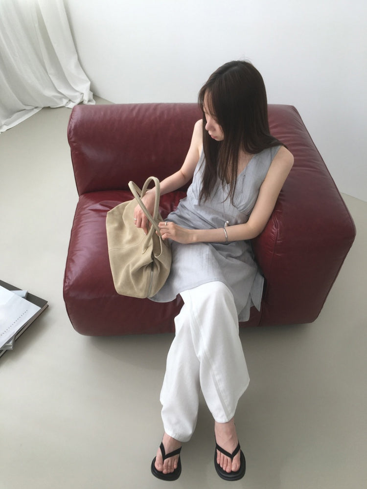 美色透膚V領圍巾細節連身裙