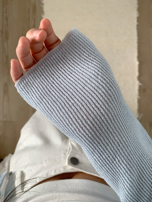 微透膚坑紋針織外套