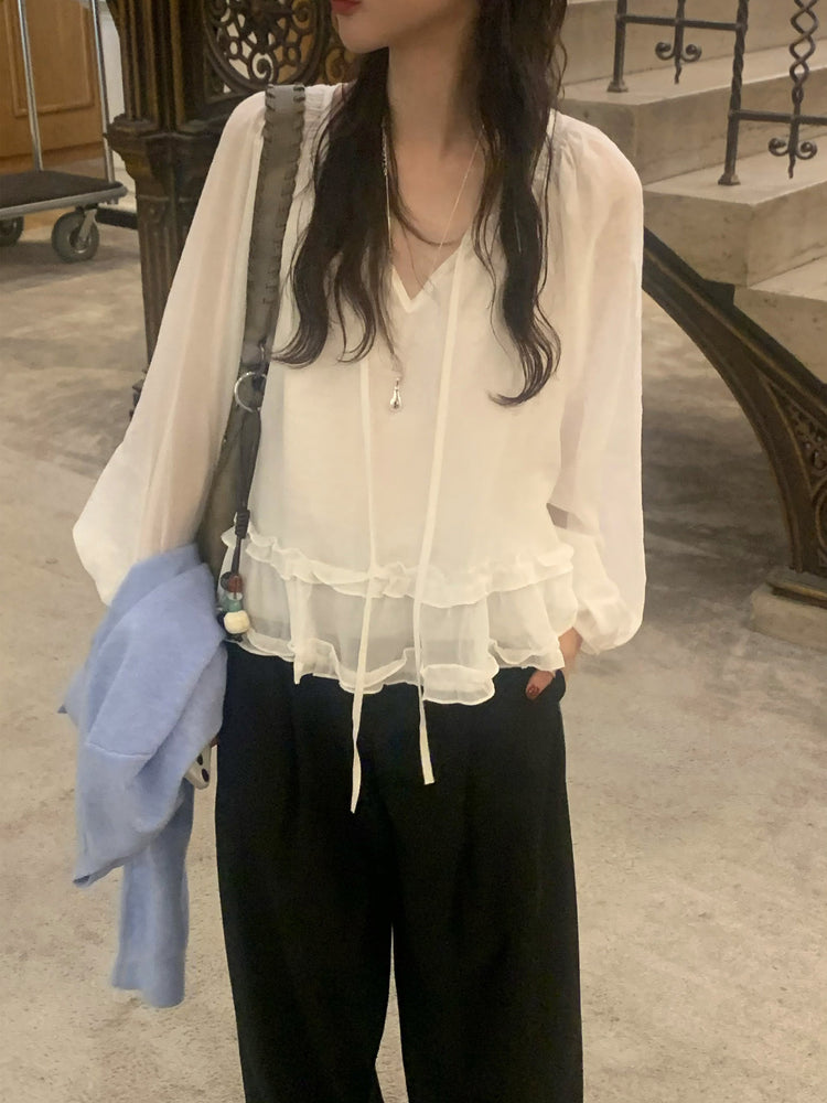 微透垂帶荷葉邊細節上衣