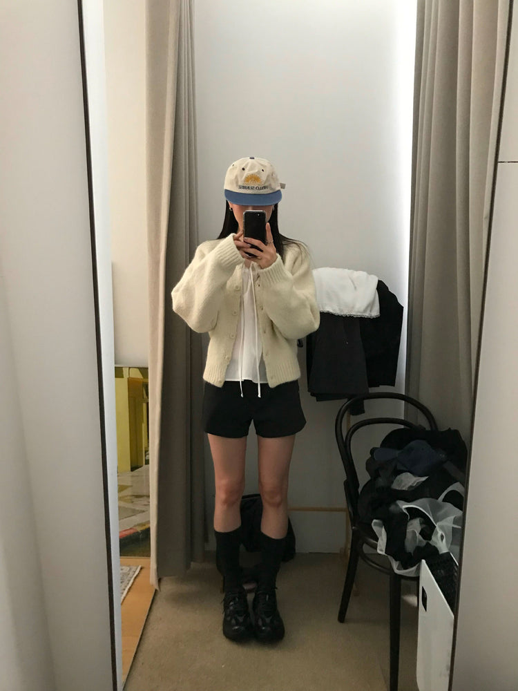 基礎鉚釘細節低腰短褲