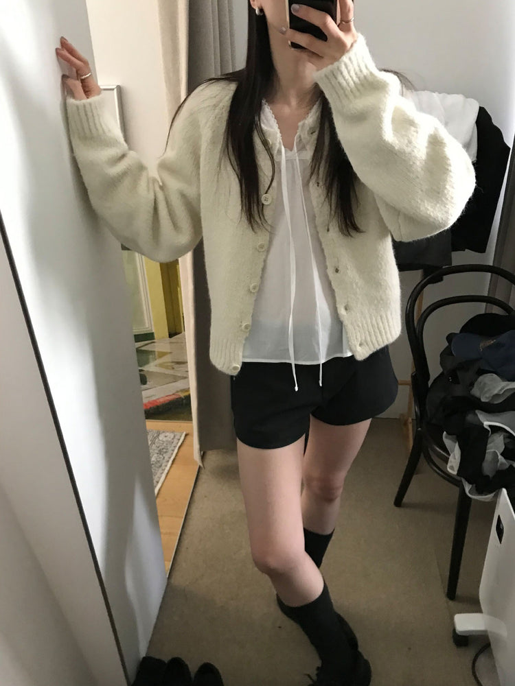 基礎鉚釘細節低腰短褲