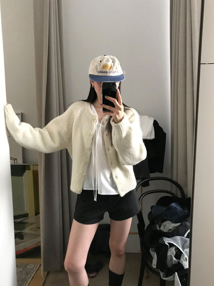 基礎鉚釘細節低腰短褲