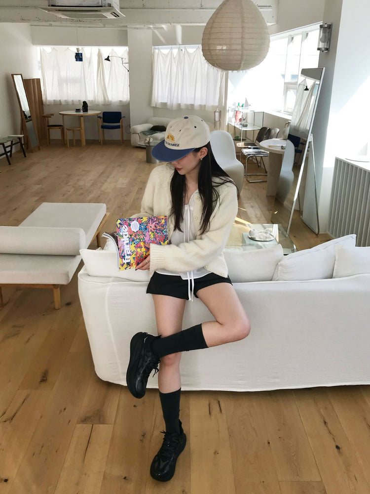 基礎鉚釘細節低腰短褲