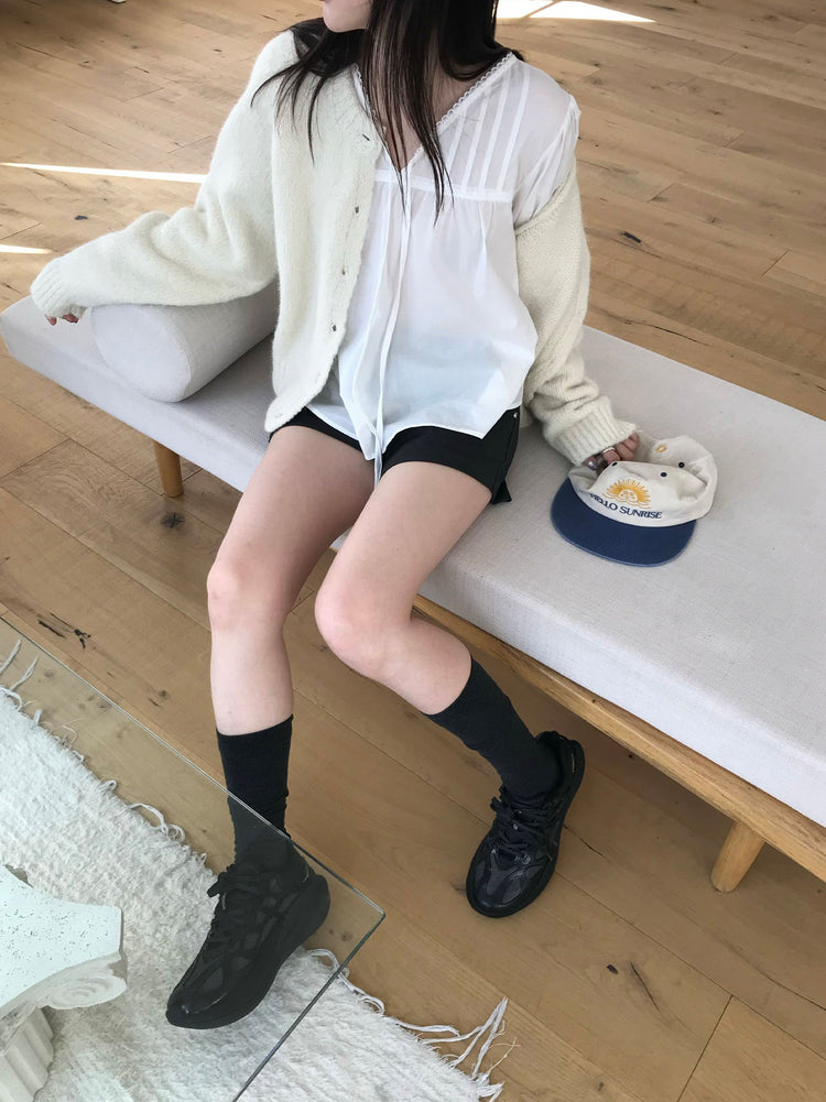 基礎鉚釘細節低腰短褲