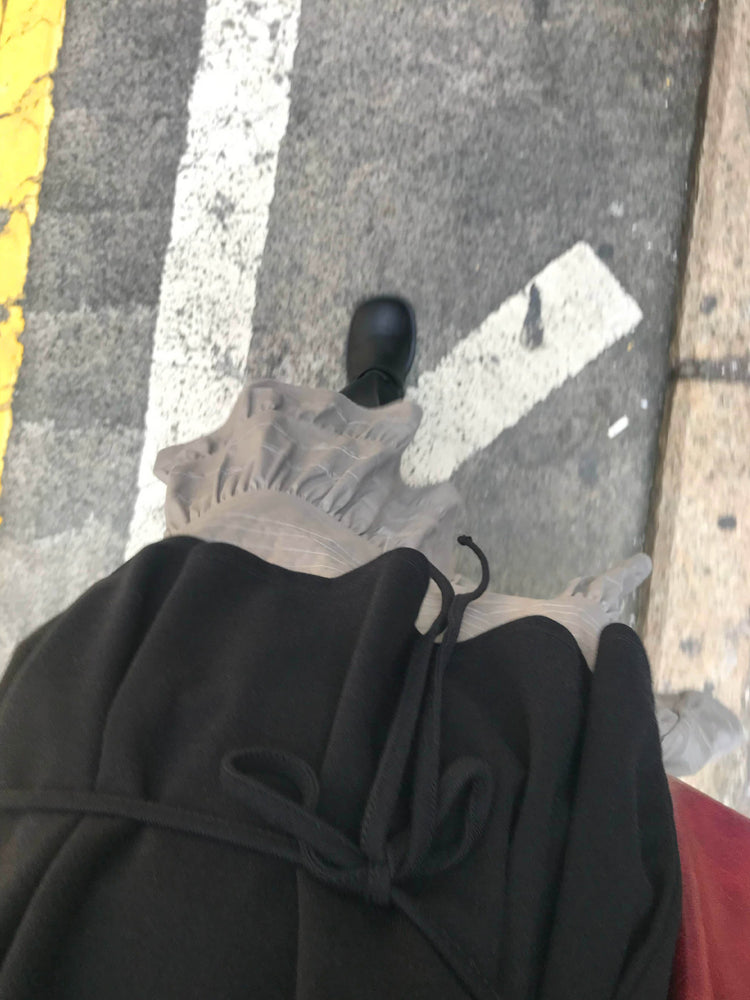 V領綁帶修腰細節上衣