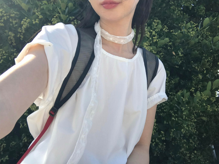 泡泡袖抓皺細節連身裙