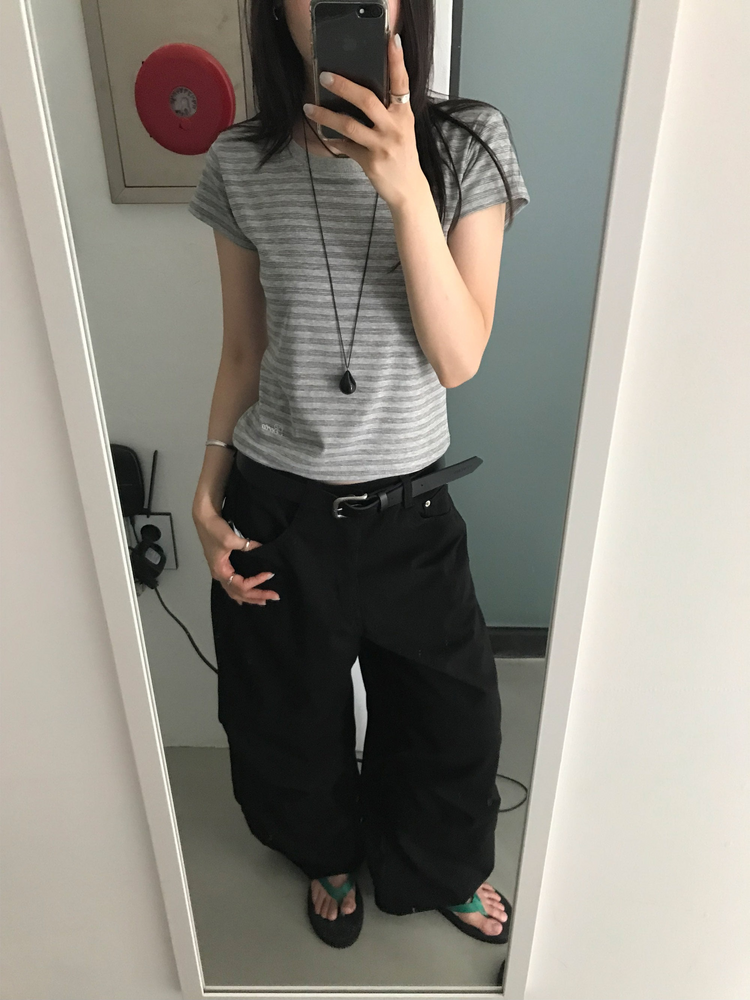 條紋刺繡合身上衣