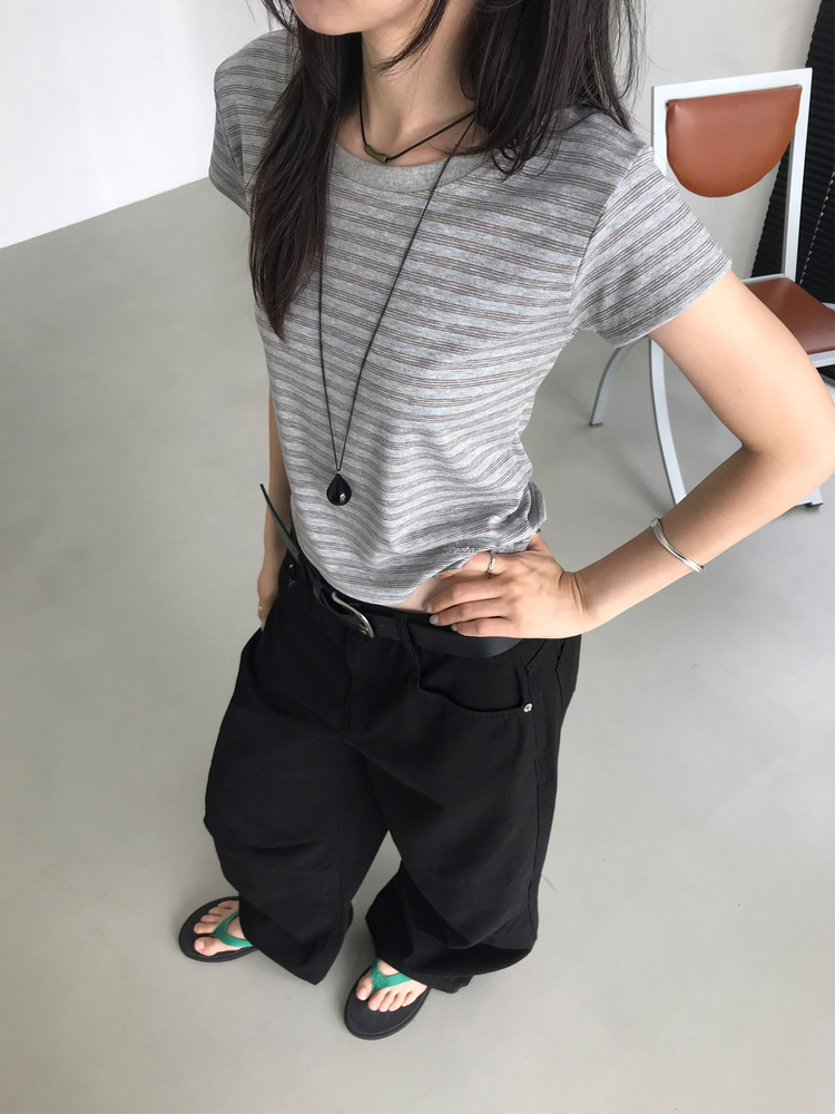 條紋刺繡合身上衣