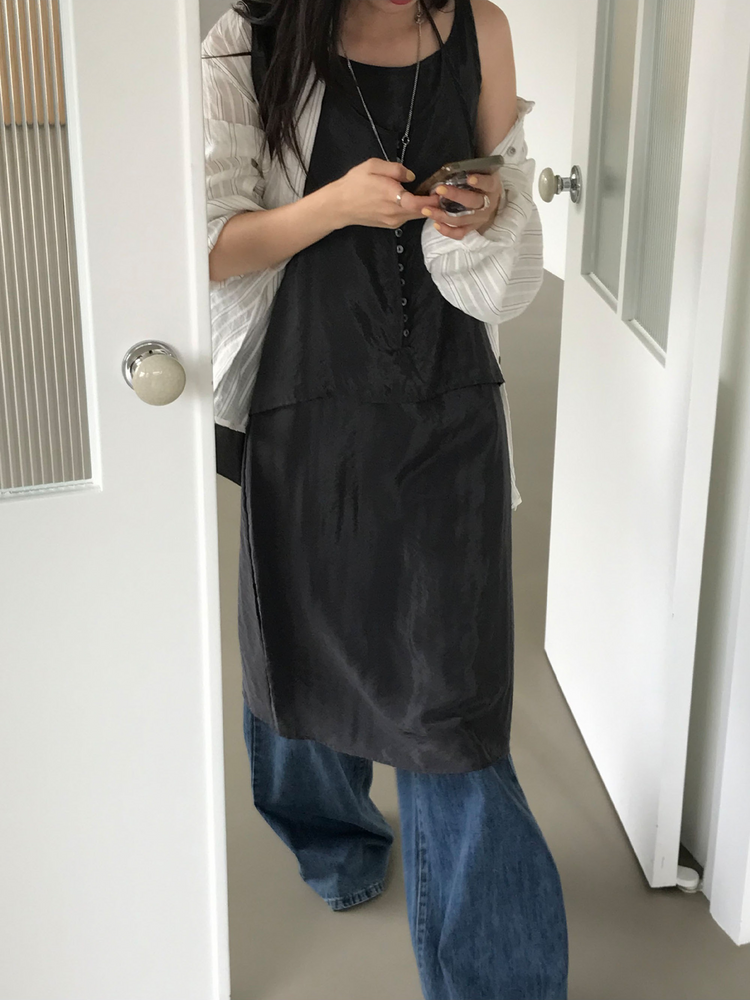 霧光澤掛脖排鈕連身裙套裝