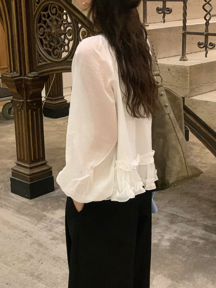 微透垂帶荷葉邊細節上衣