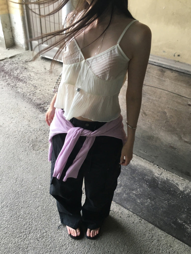 微透暗紋胸壓線細節背心