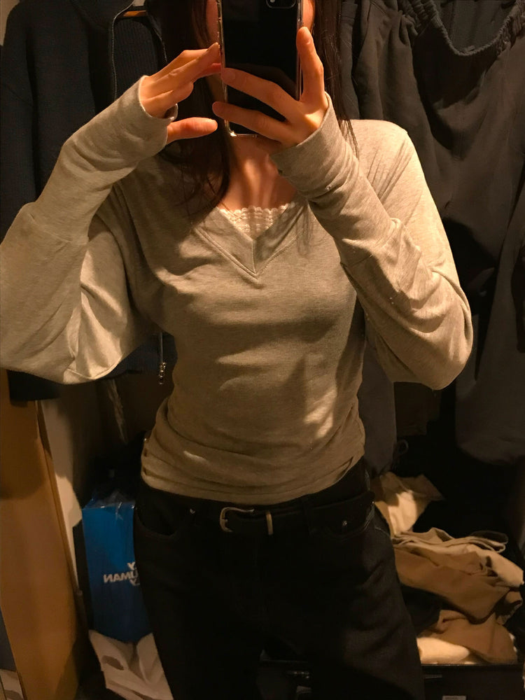 V領袖扣細節修腰上衣