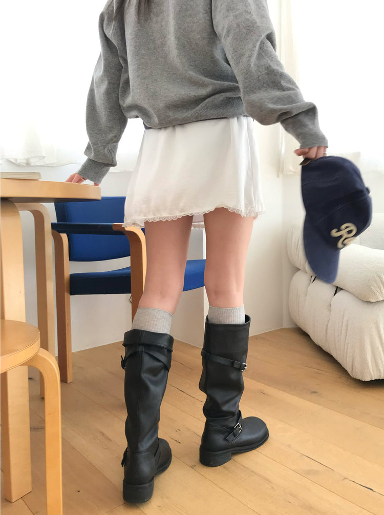 光澤感蕾絲邊細節短裙