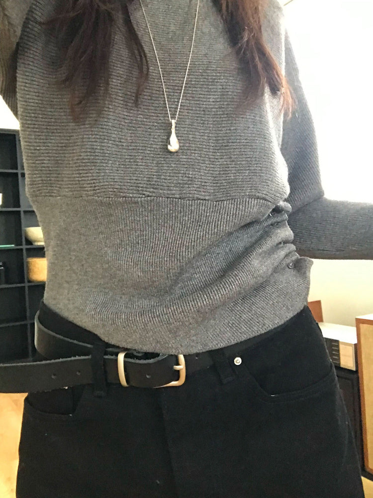 美肩側扣鈕細節坑紋針織衫