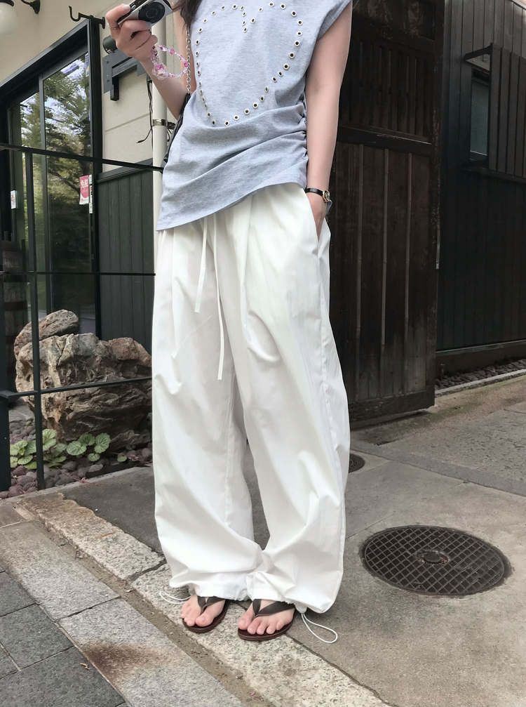 輕薄細腰頭抽身直褲