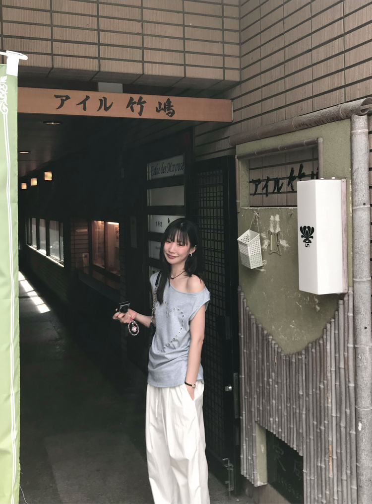 輕薄細腰頭抽身直褲