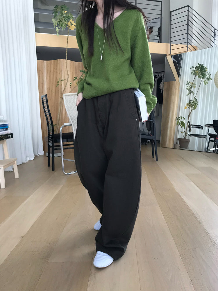 V領美肩線細節針織毛衣