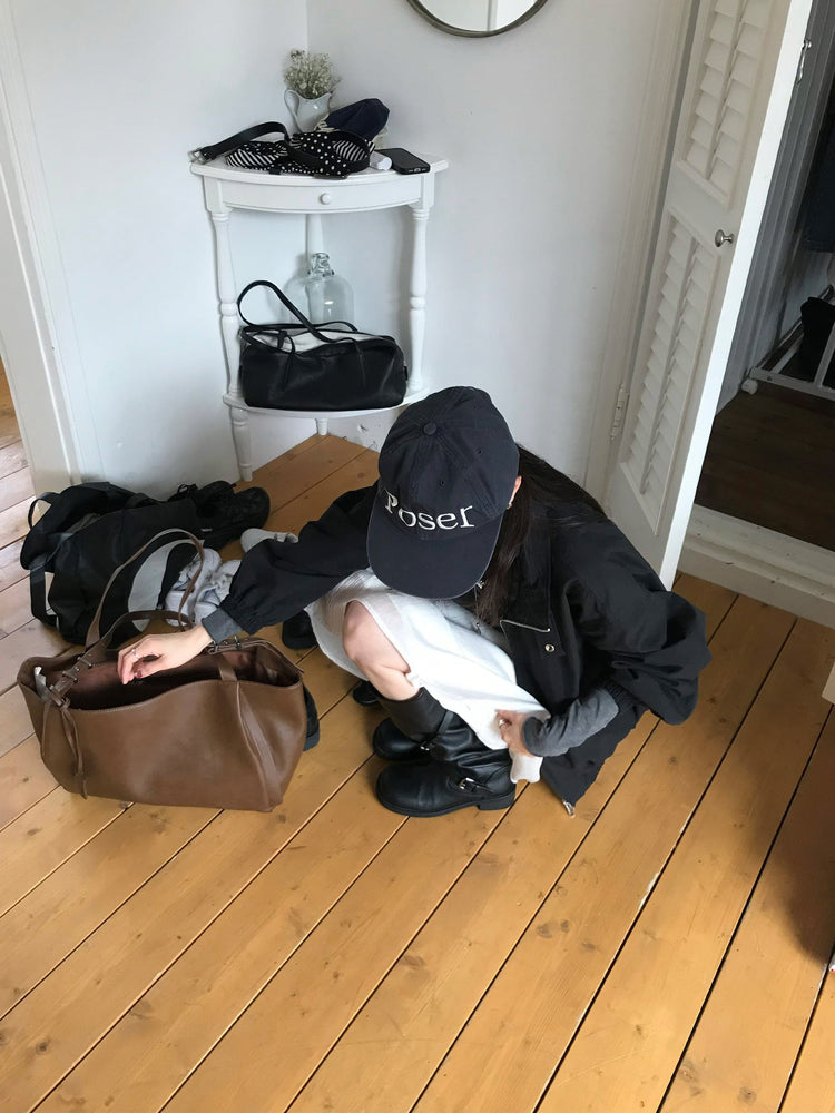 V領抓皺細節開叉上衣