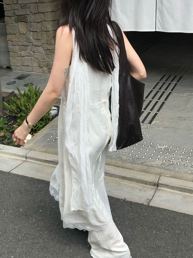 蕾絲邊紋理細節連身裙