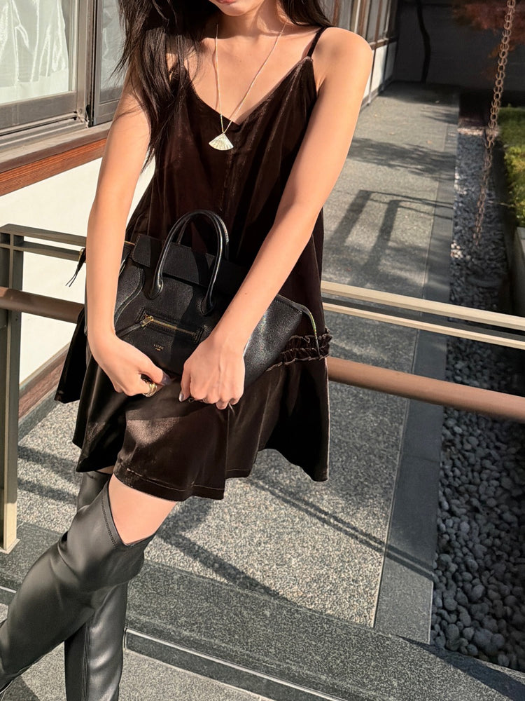 高質絲絨百褶細節連身裙