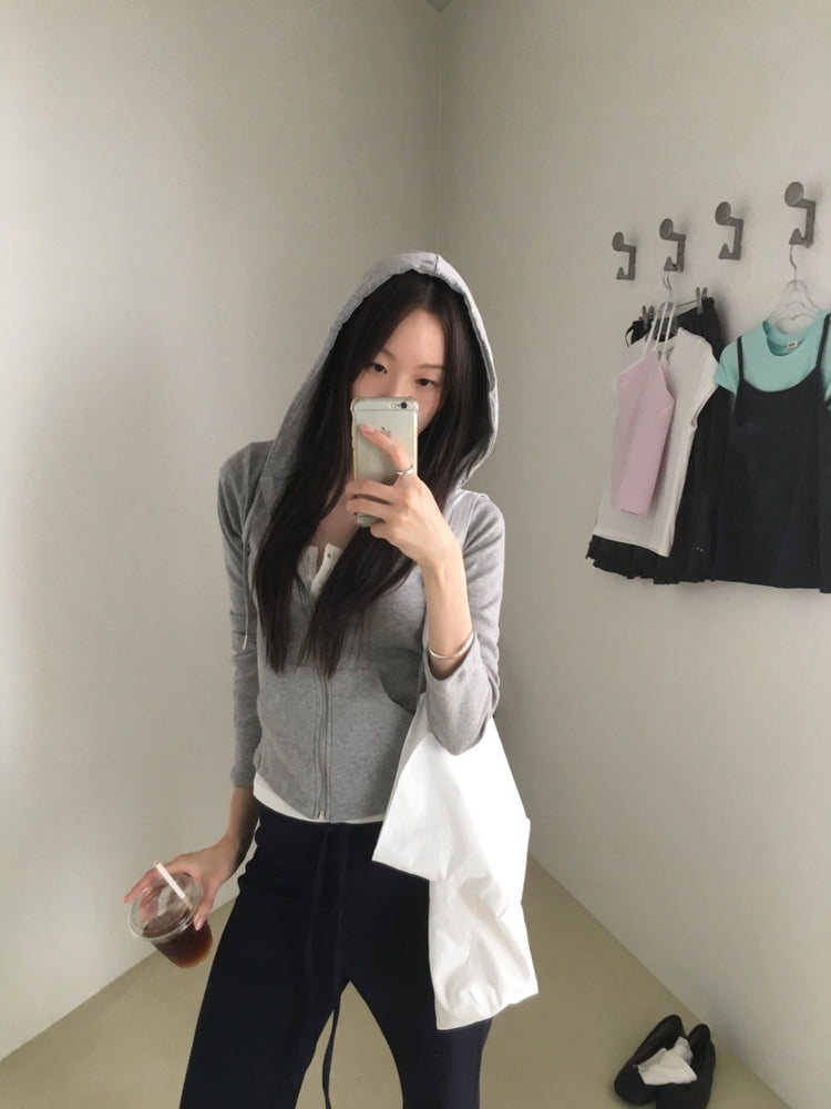 U領扣鈕細節寬鬆背心