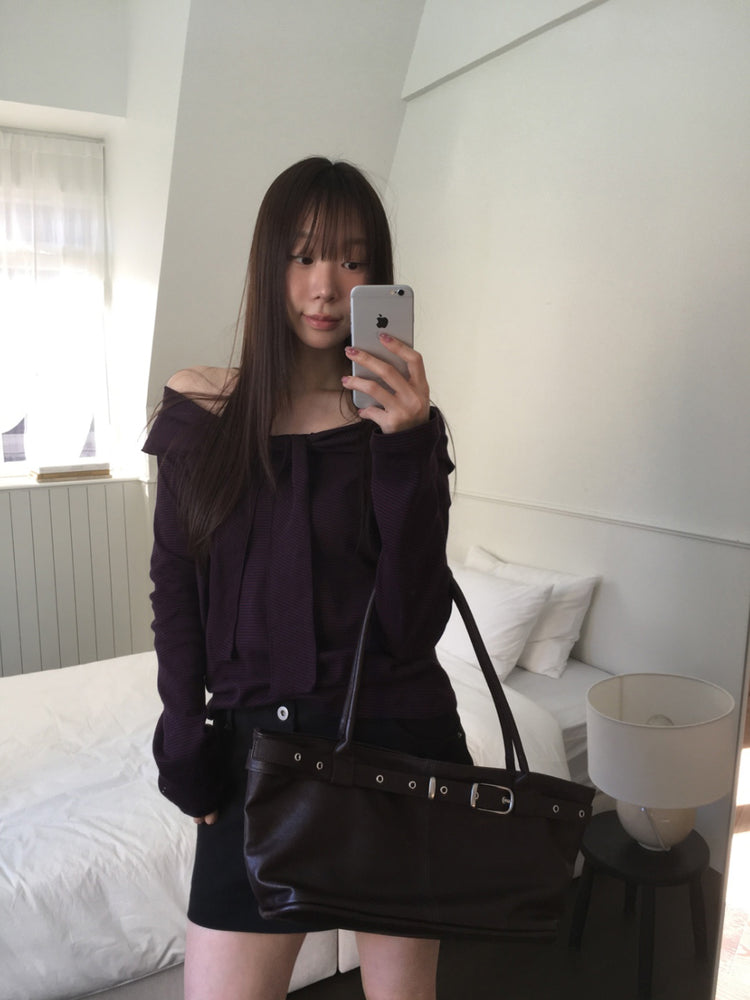 美肩垂帶領結條紋上衣