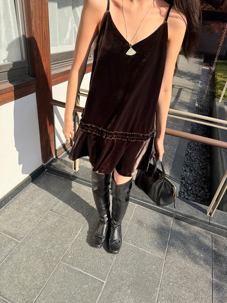 高質絲絨百褶細節連身裙