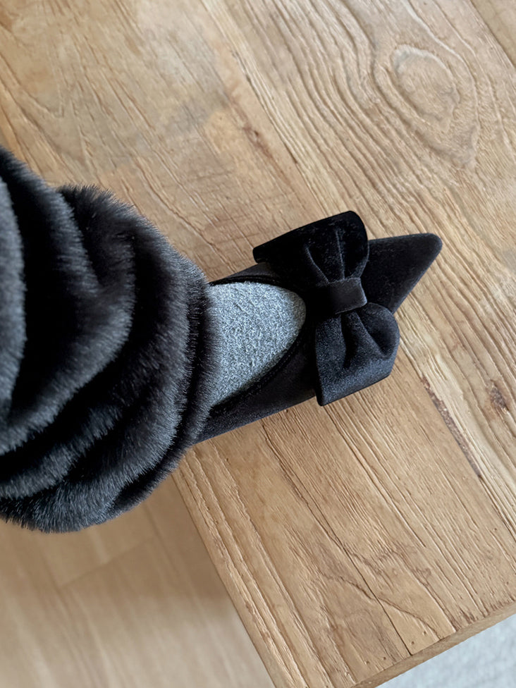 經典蝴蝶結絲絨質感尖頭鞋