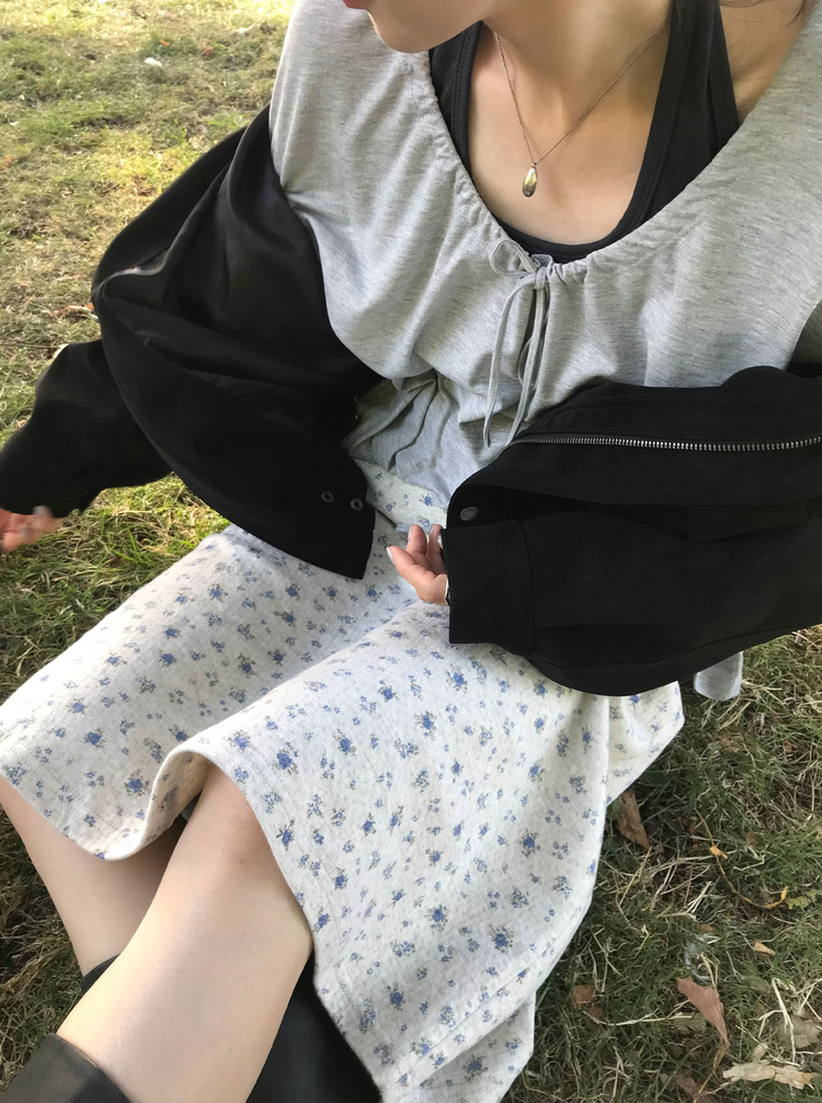 蕾絲邊小碎花細節半裙