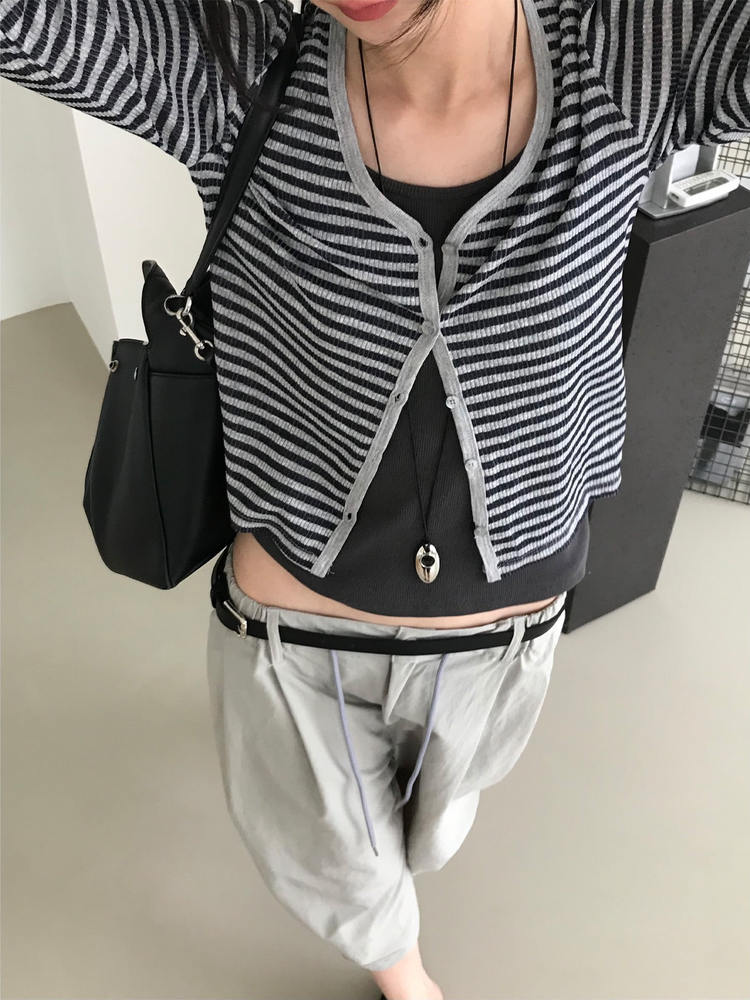 透膚撞色條紋修身外套