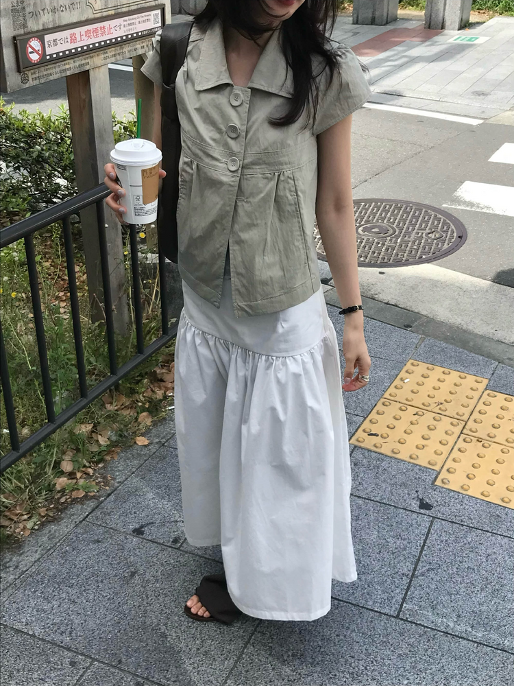 翻領大扣鈕細節外套