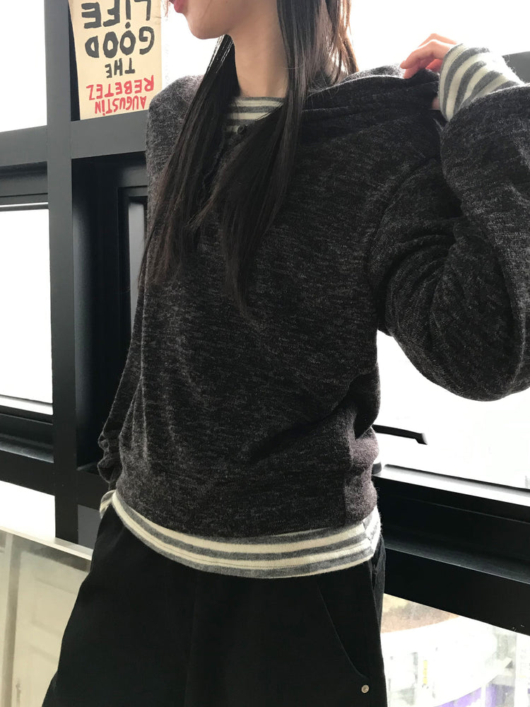 美鎖骨撞色條紋上衣