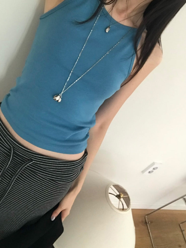 反折條紋抽繩細節及踝裙